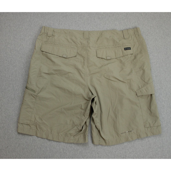 Columbia Shorts Mens 42 Beige Cargo 10" Inseam Nylon Light Weight - Picture 2 of 6